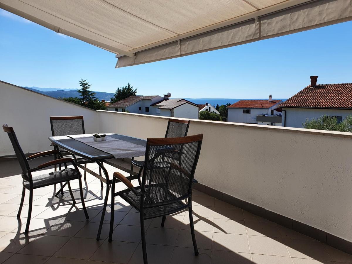 Apartmani Alta Krk Town Buitenkant foto